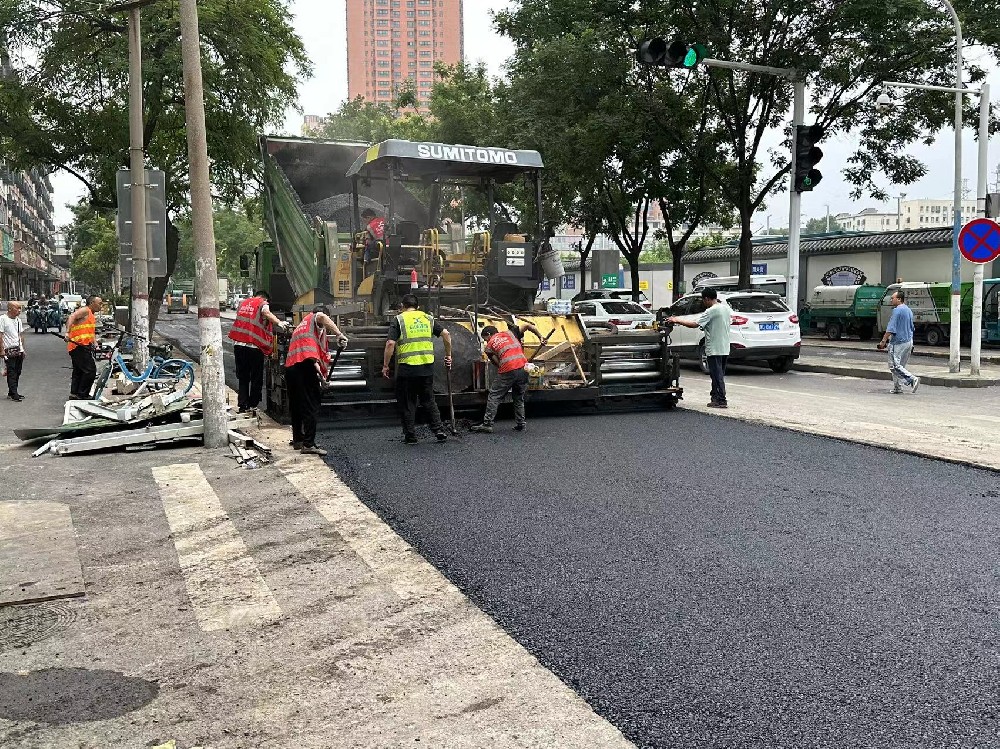 郑州沥青路面双层摊铺技术的概况